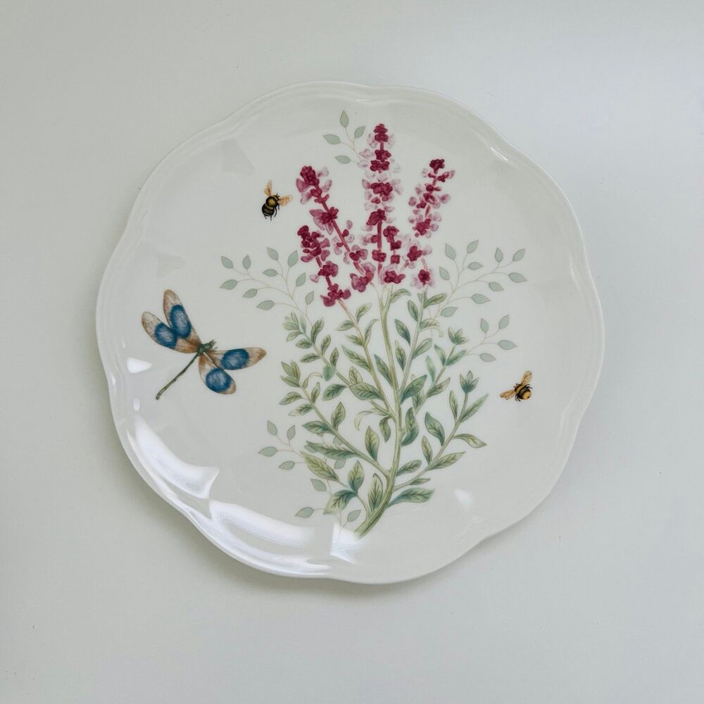LENOX Butterfly Meadow Herbs Scalloped Edge Dragonfly Accent Plate